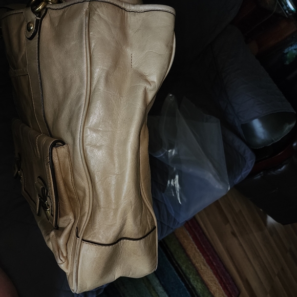 COACH GUC POPPY LEATHER NORTH/SOUTH PUSHLOCK LARGE TOTE BAG - Picture 11 of 16